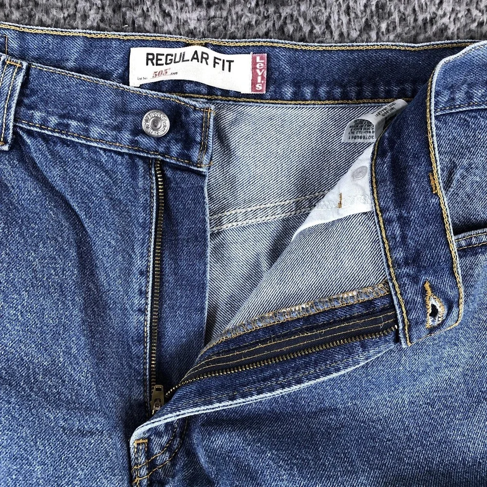 Levis 505 Jeans Mens 36x32 Blue Regular Fit Straight Leg Denim Medium Wash Y2K